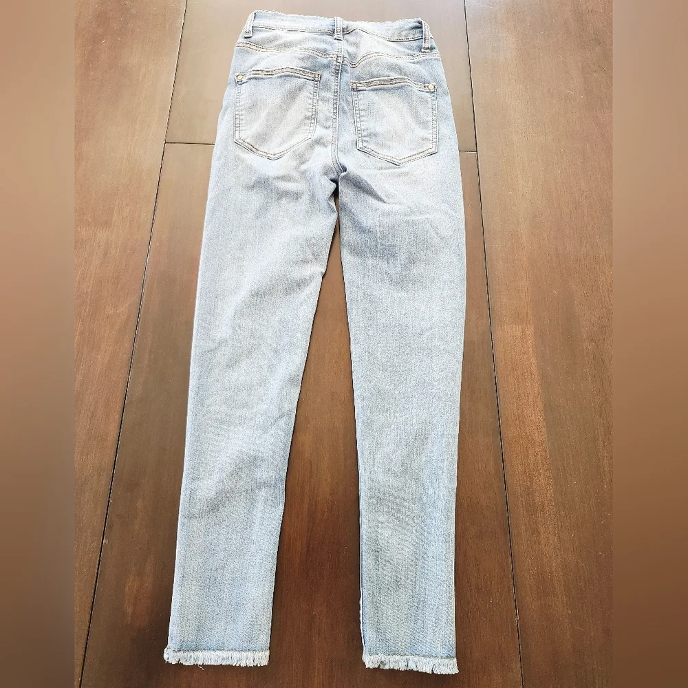 No Boundaries High Rise Women's Light Blue Jeans Size 3 - Picture 2 of 3